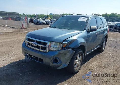 2012 Ford Escape Xlt z USA, uszkodzony, nr VIN 1FMCU0D74CKC61760